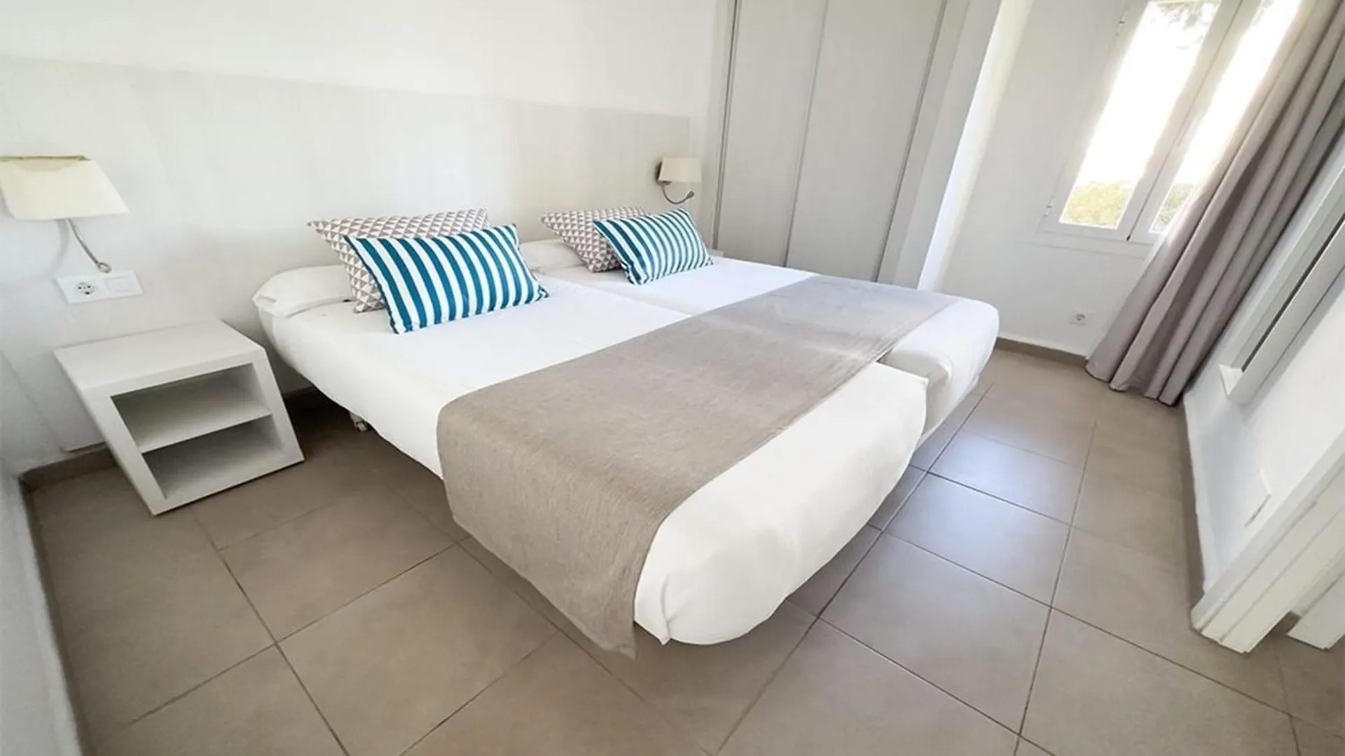 Bluesea Ses Cases D'Or Cala d'Or  Spain