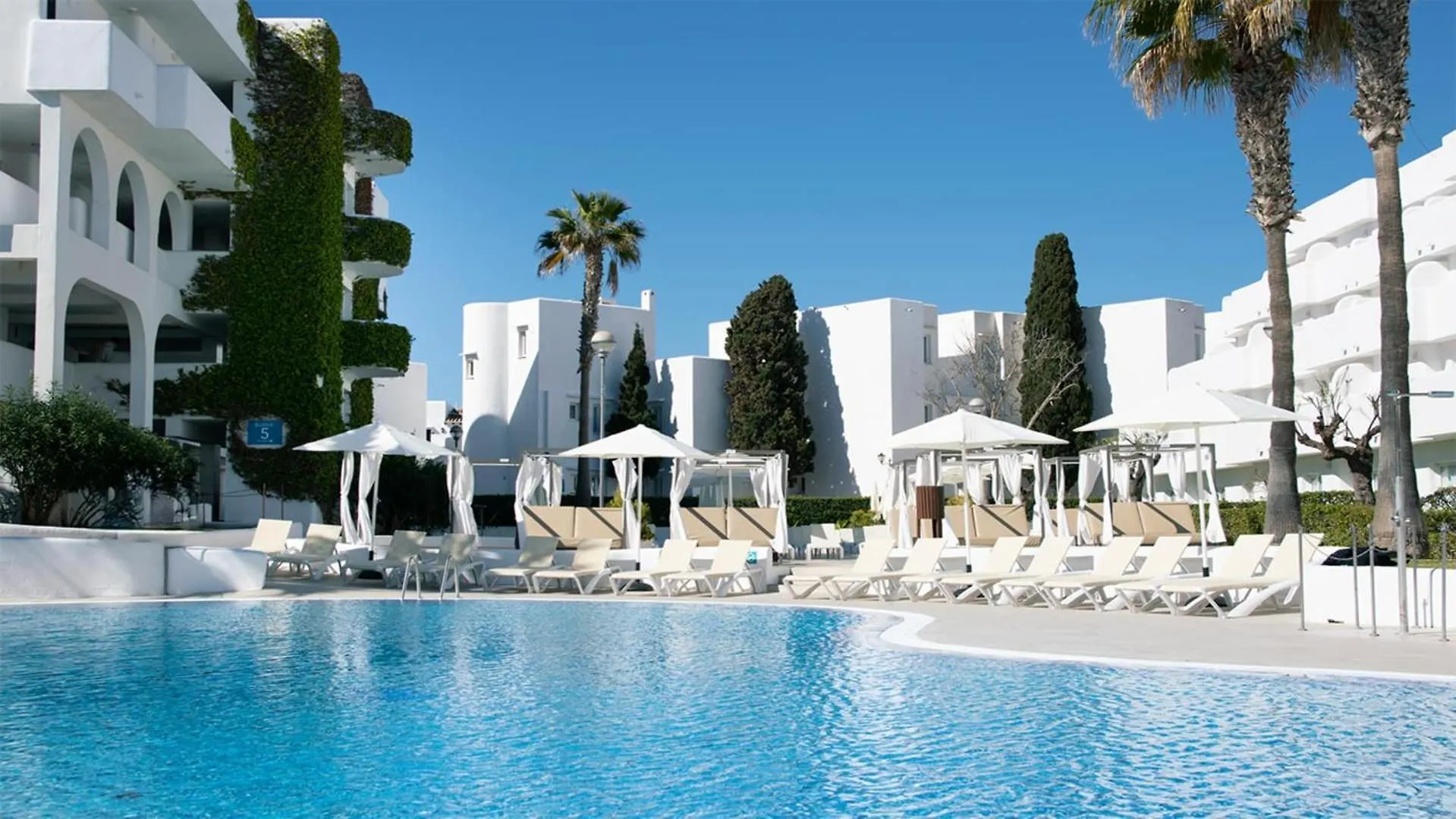 **** Aparthotel Bluesea Ses Cases D'Or Cala d'Or  Spain